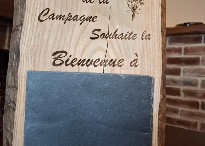 Aux Charmes De La Campagne Holiday home *